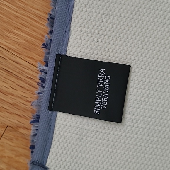 Simply Vera Premium Luxury Bath Rug 24" x 40" - Picture 2 of 4